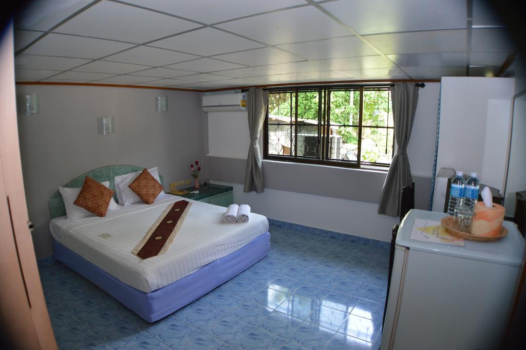 Seabreeze Inn Karon 部屋 写真